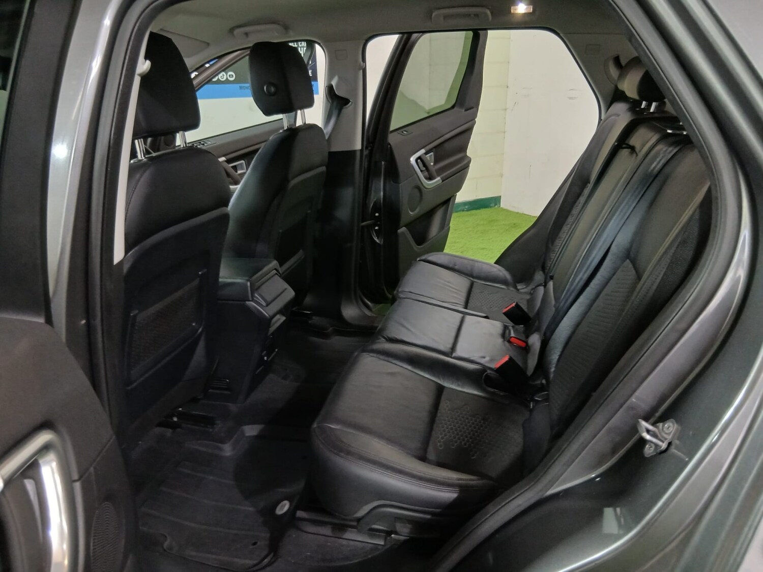 Used Land Rover Discovery Sport 2018 for sale - 77954020: Photo 17