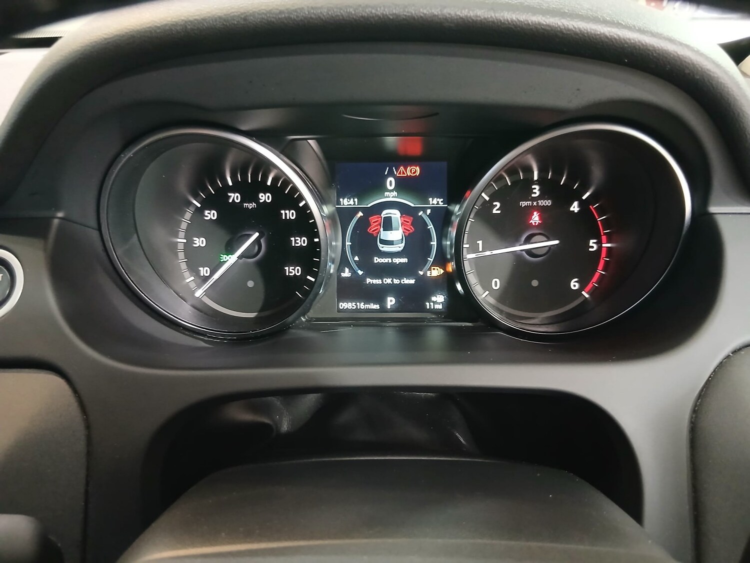 Used Land Rover Discovery Sport 2018 for sale - 77954020: Photo 24