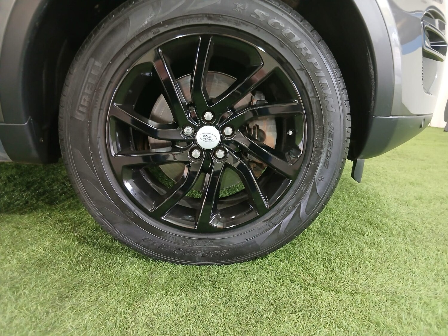 Used Land Rover Discovery Sport 2018 for sale - 77954020: Photo 9