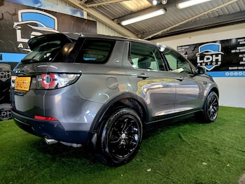 Used Land Rover Discovery Sport 2017 for sale - 78433815: Photo