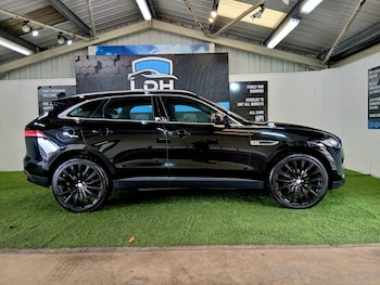 Used Jaguar F-Pace 2017 for sale - 78640252: Photo