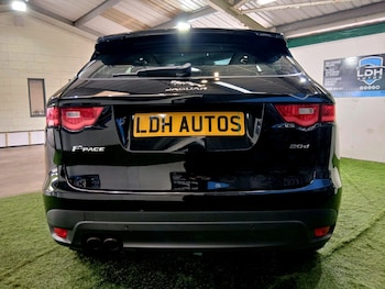 Used Jaguar F-Pace 2017 for sale - 78640252: Photo