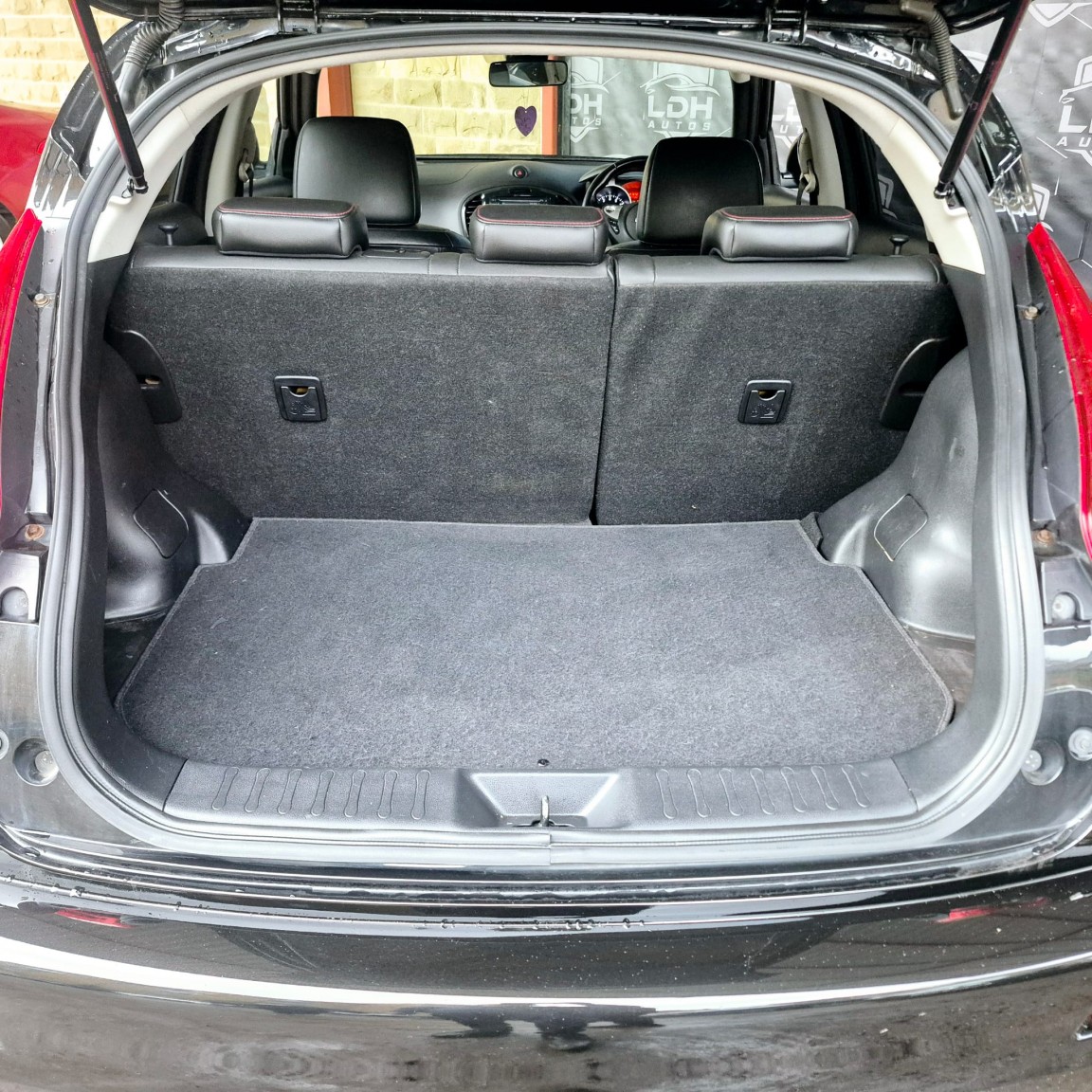 Used Nissan Juke 2012 for sale - 76891786: Photo 21