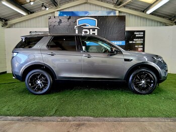 Used Land Rover Discovery Sport 2018 for sale - 78433771: Photo