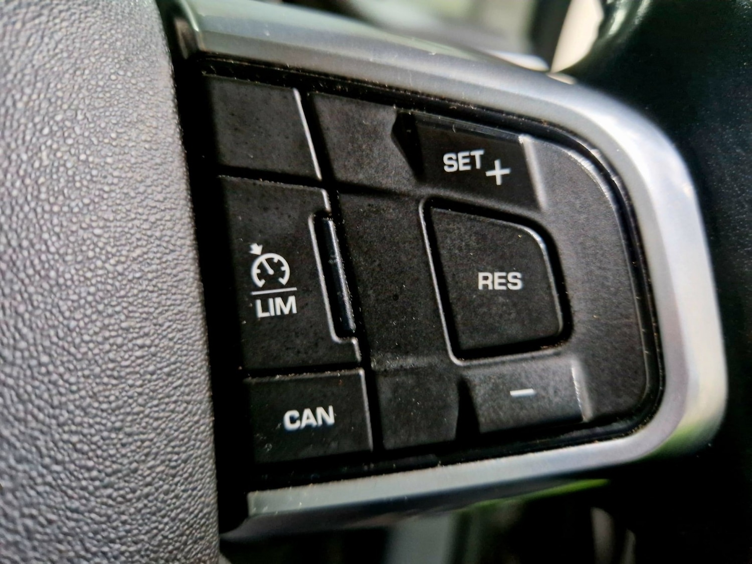 Used Land Rover Discovery Sport 2016 for sale - 77148206: Photo 15