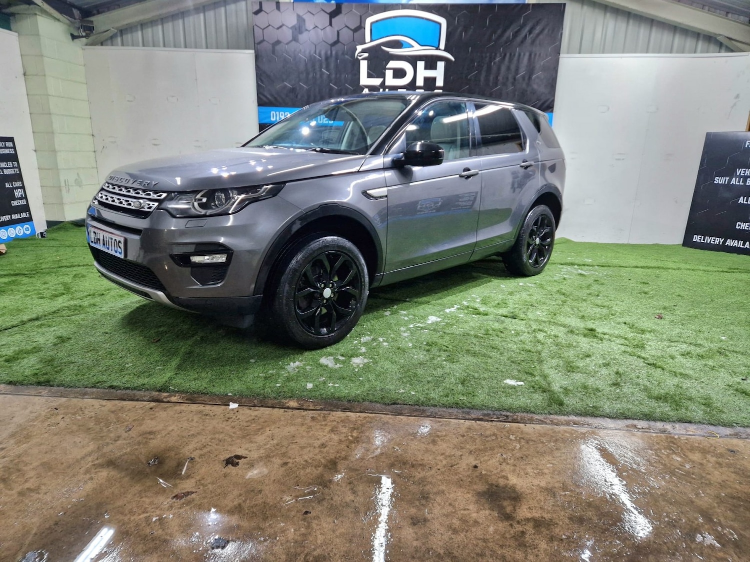 Used Land Rover Discovery Sport 2016 for sale - 77148206: Photo 2