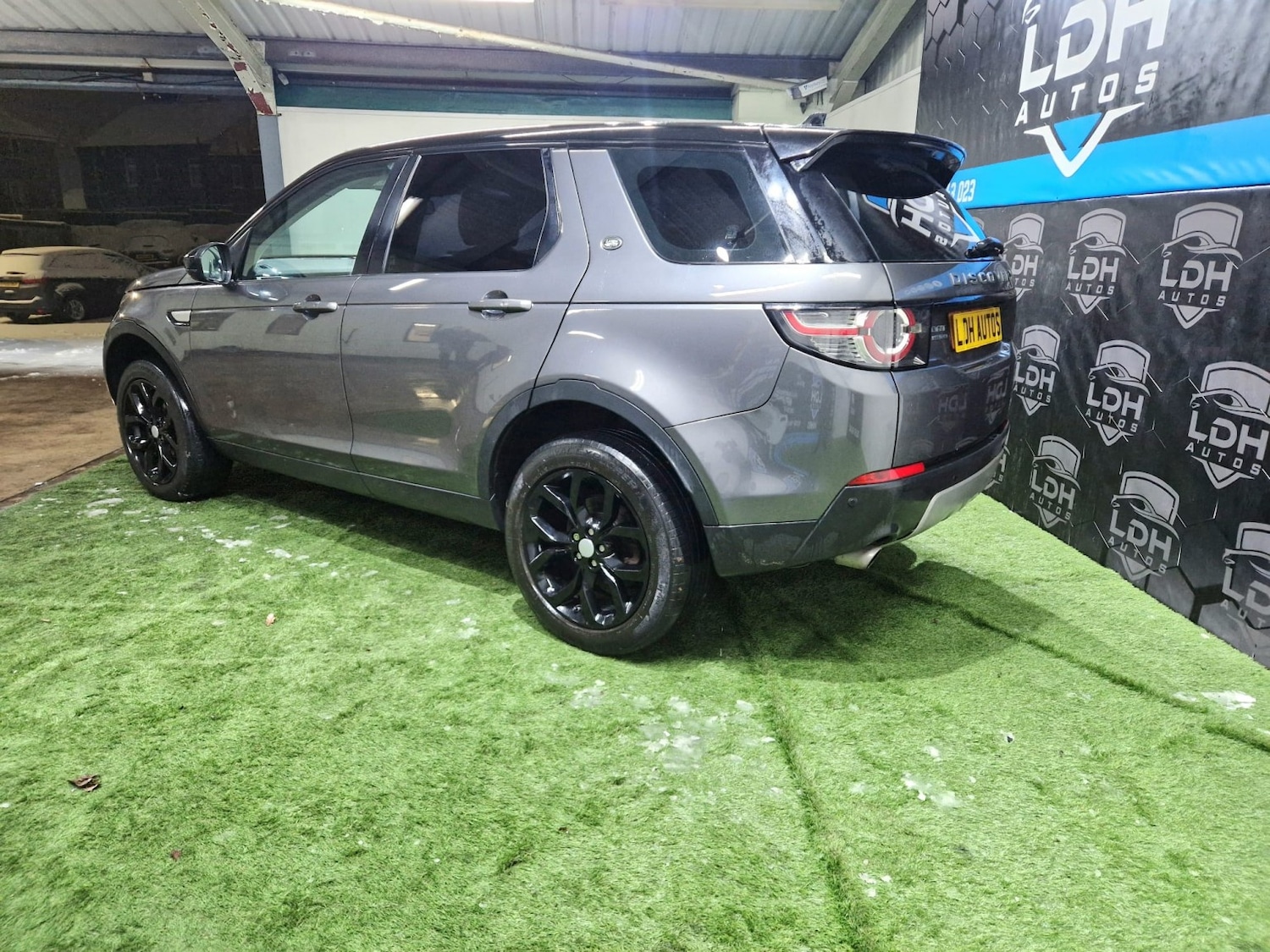 Used Land Rover Discovery Sport 2016 for sale - 77148206: Photo 3