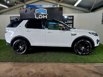 Used Land Rover Discovery Sport 2016 for sale - 79779677: Photo