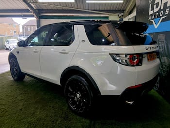 Used Land Rover Discovery Sport 2016 for sale - 79779677: Photo