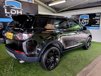 Used Land Rover Discovery Sport 2018 for sale - 78807720: Photo