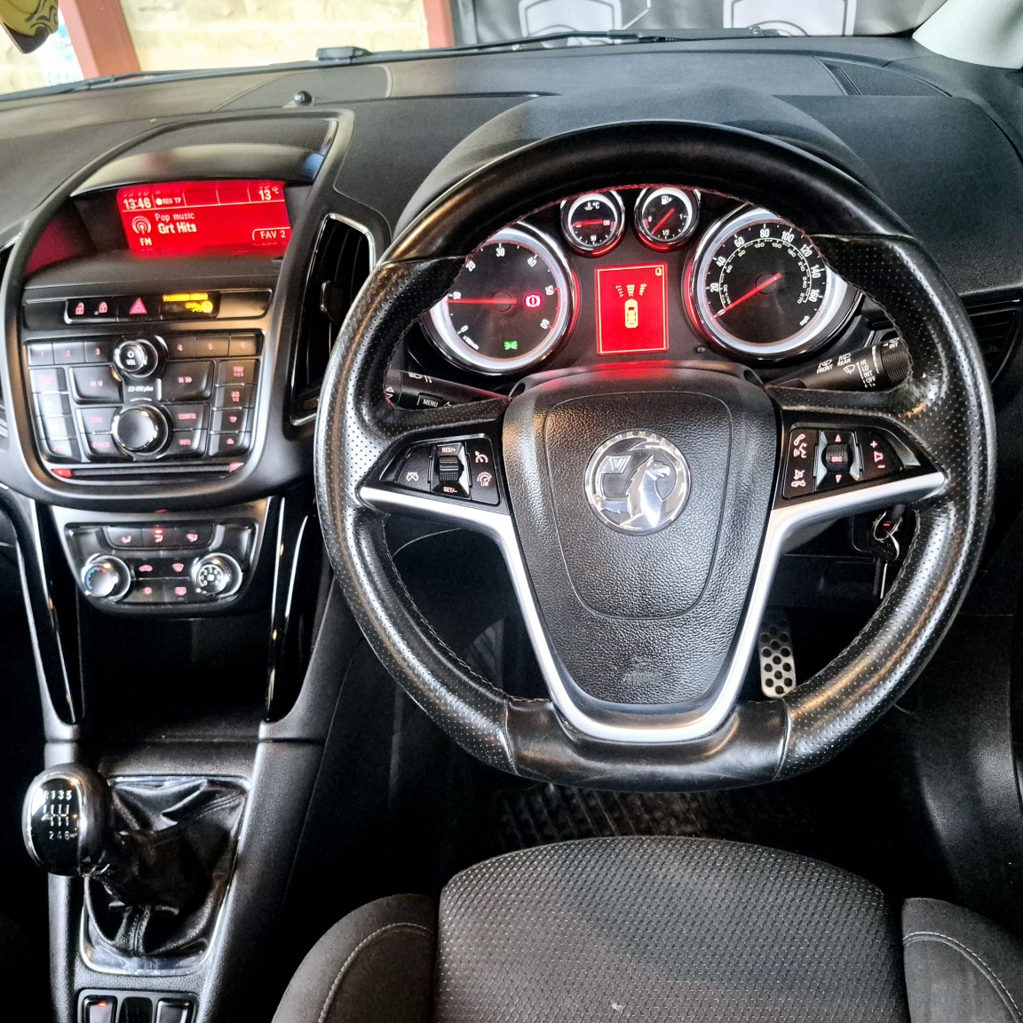 Used Vauxhall Zafira Tourer 2014 for sale - 76497376: Photo 11