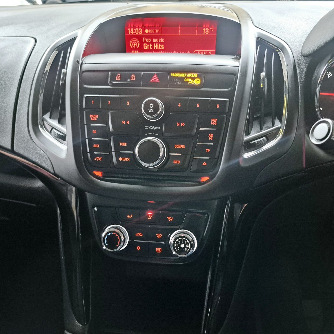 Used Vauxhall Zafira Tourer 2014 for sale - 76497376: Photo 12