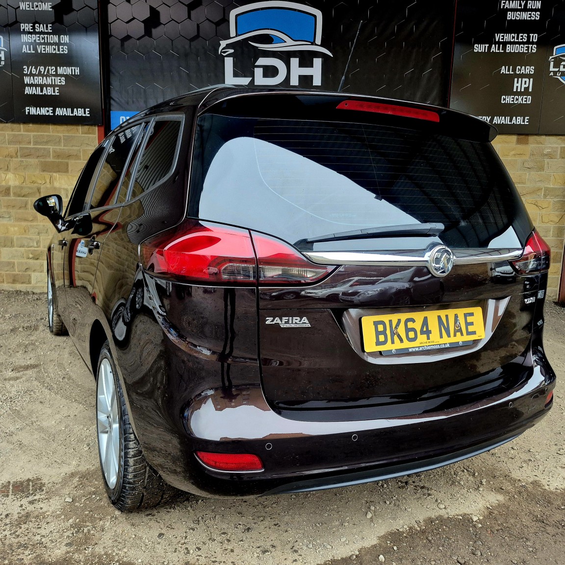 Used Vauxhall Zafira Tourer 2014 for sale - 76497376: Photo 3