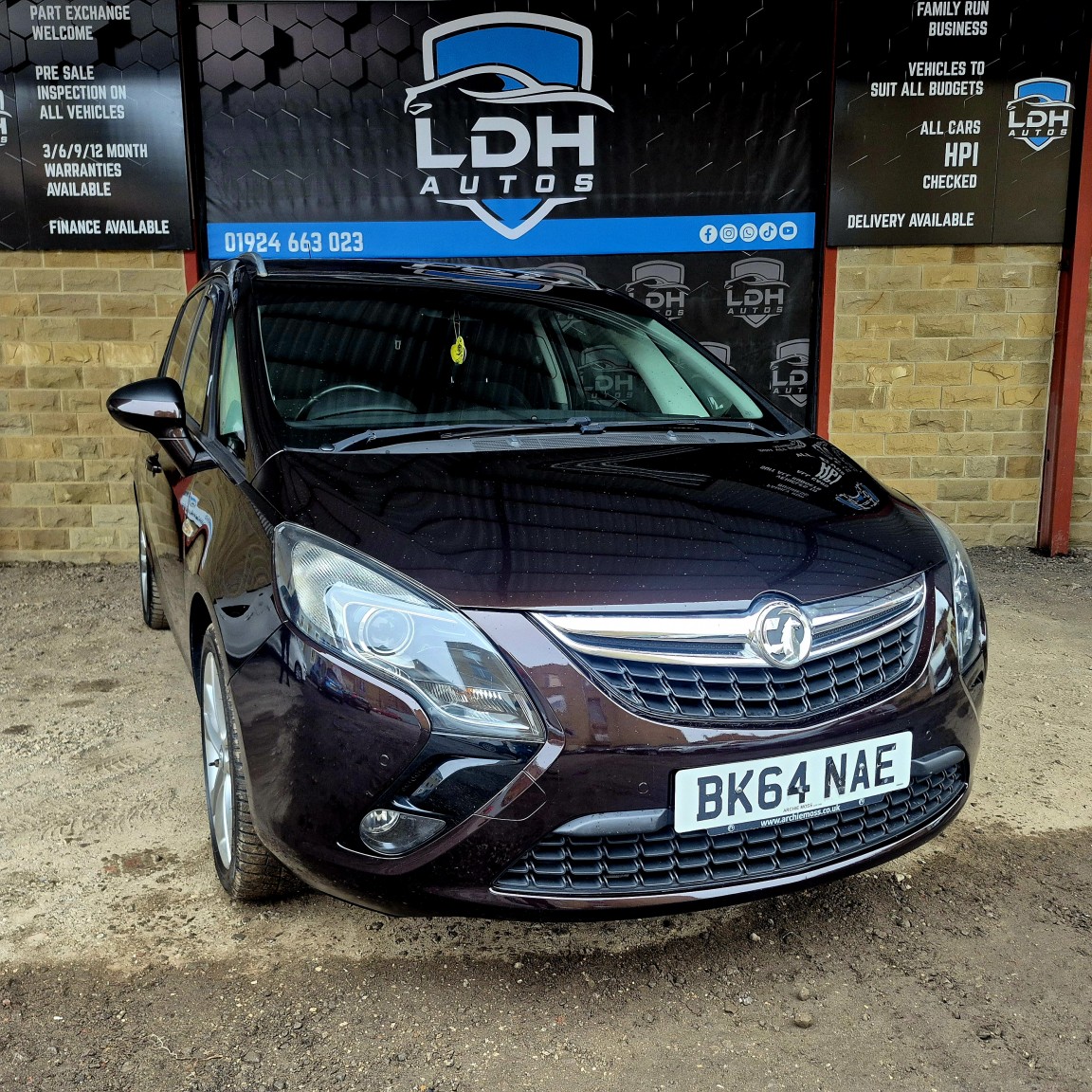 Used Vauxhall Zafira Tourer 2014 for sale - 76497376: Photo 6