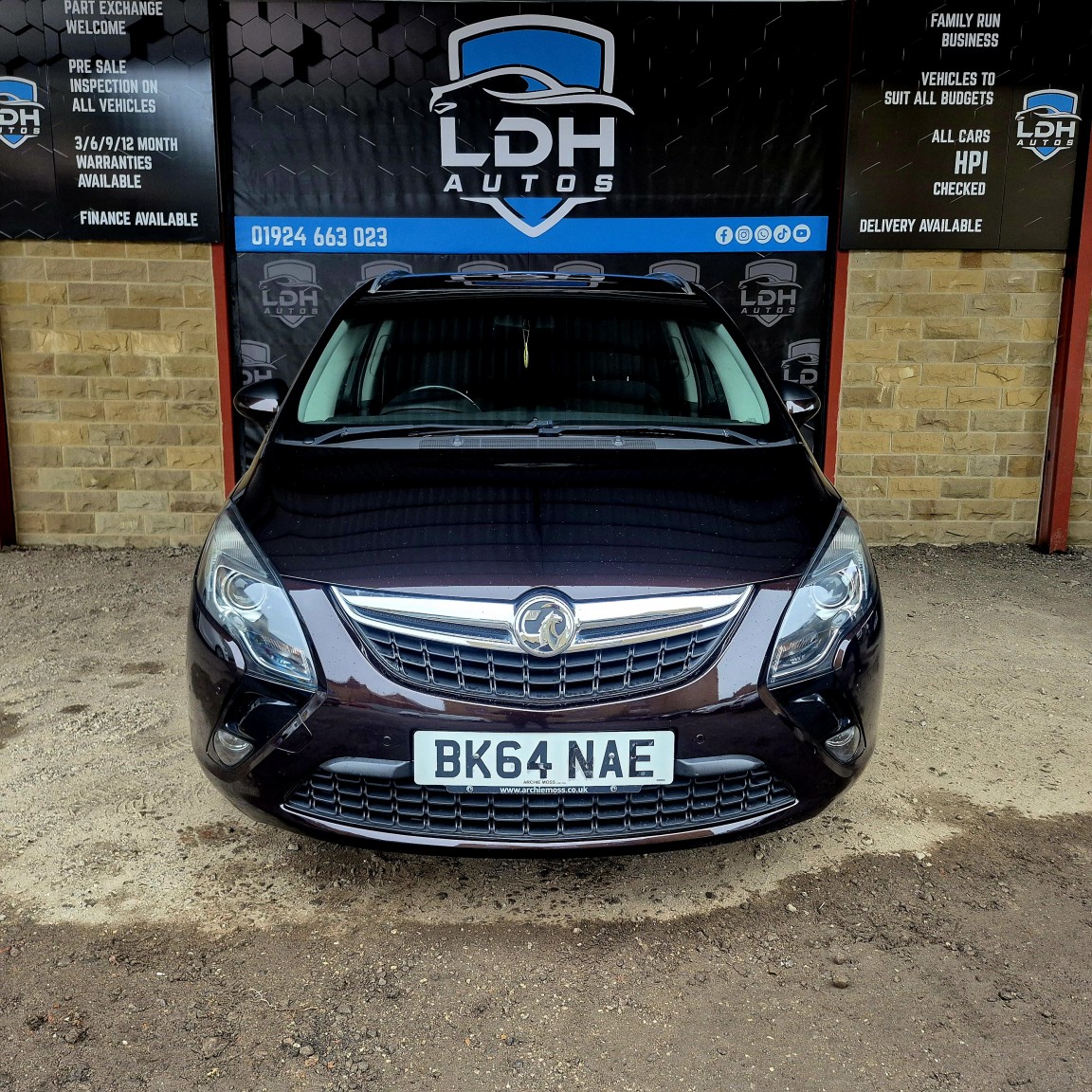Used Vauxhall Zafira Tourer 2014 for sale - 76497376: Photo 7