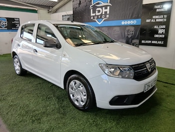 Used Dacia Sandero 2018 for sale - 79593804: Photo