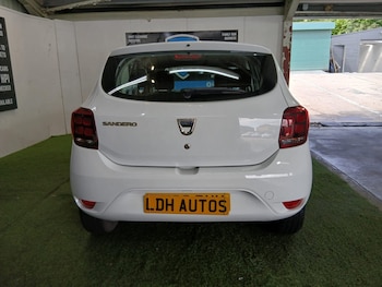 Used Dacia Sandero 2018 for sale - 79593804: Photo