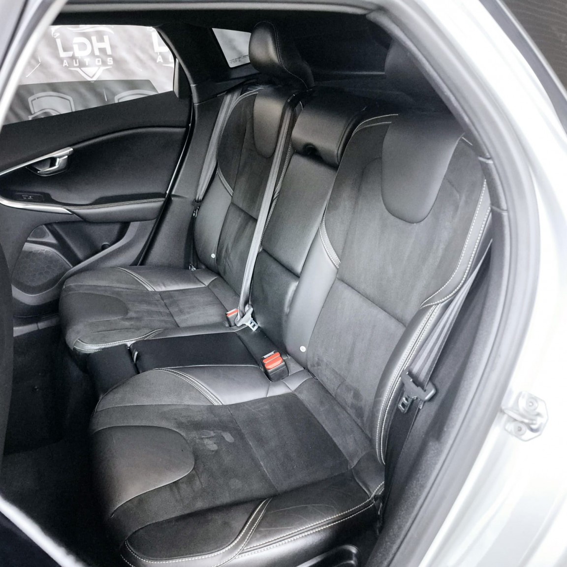 Used Volvo V40 2018 for sale - 76821639: Photo 16