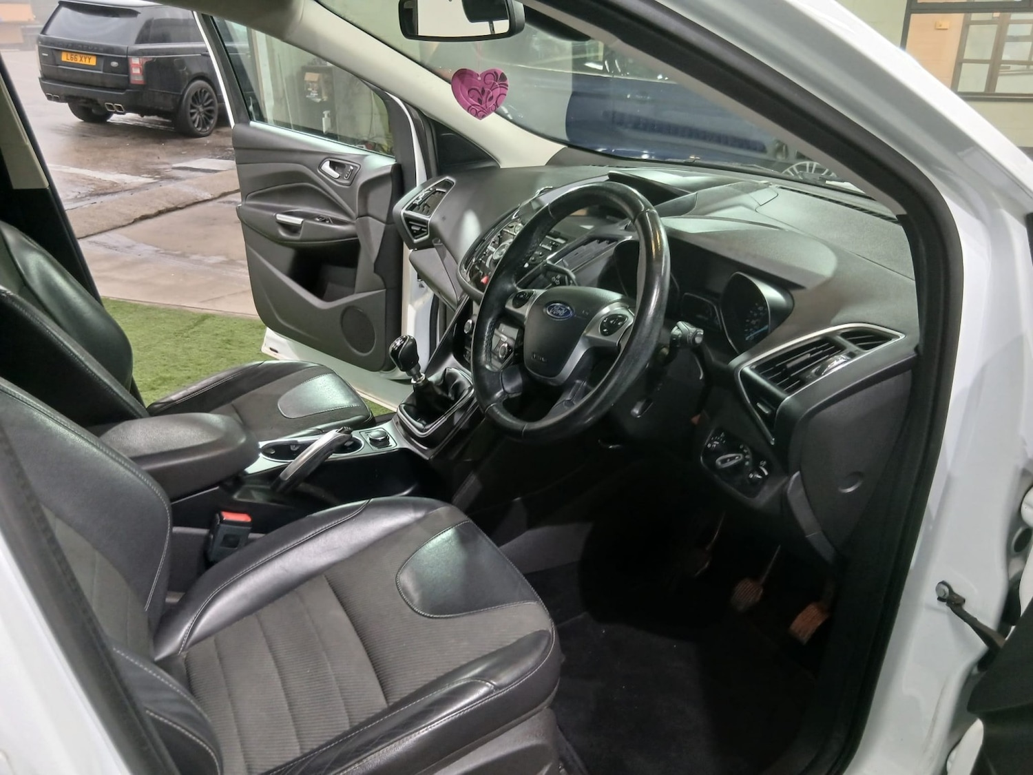 Used Ford Kuga 2015 for sale - 77453364: Photo 10