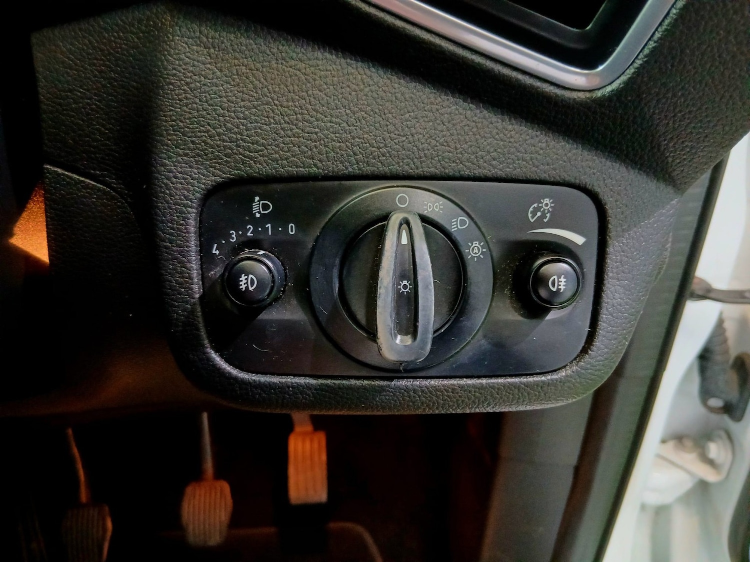 Used Ford Kuga 2015 for sale - 77453364: Photo 16