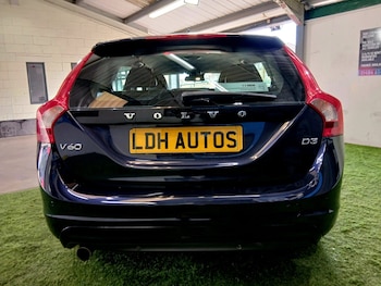 Used Volvo V60 2018 for sale - 77891623: Photo