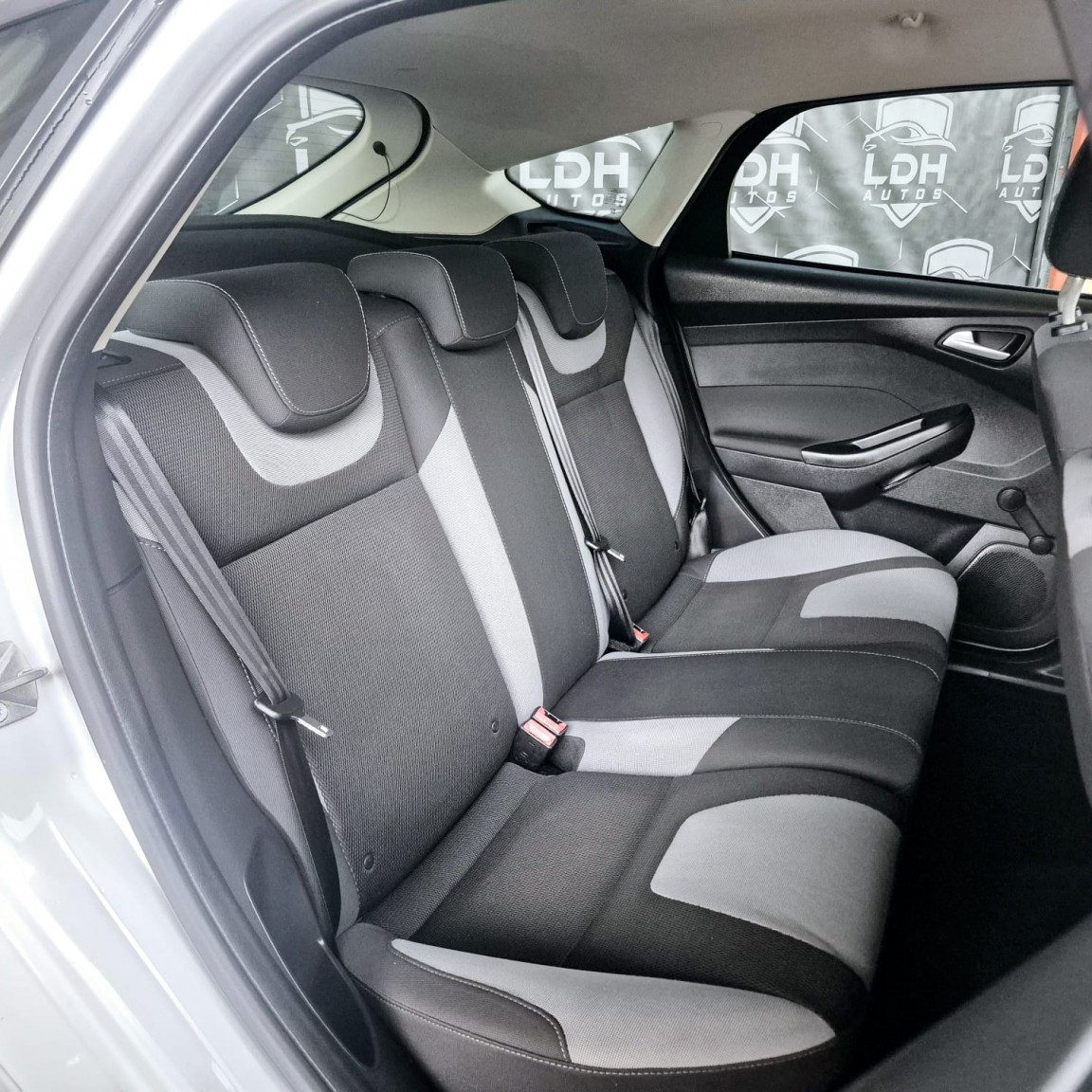 Used Ford Focus 2014 for sale - 76884898: Photo 16