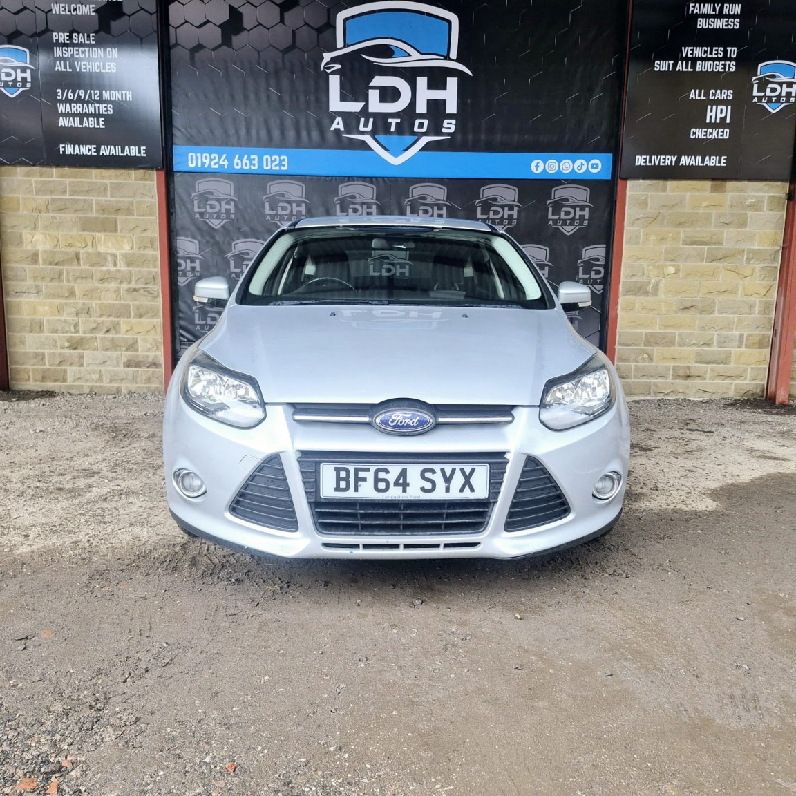 Used Ford Focus 2014 for sale - 76884898: Photo 2