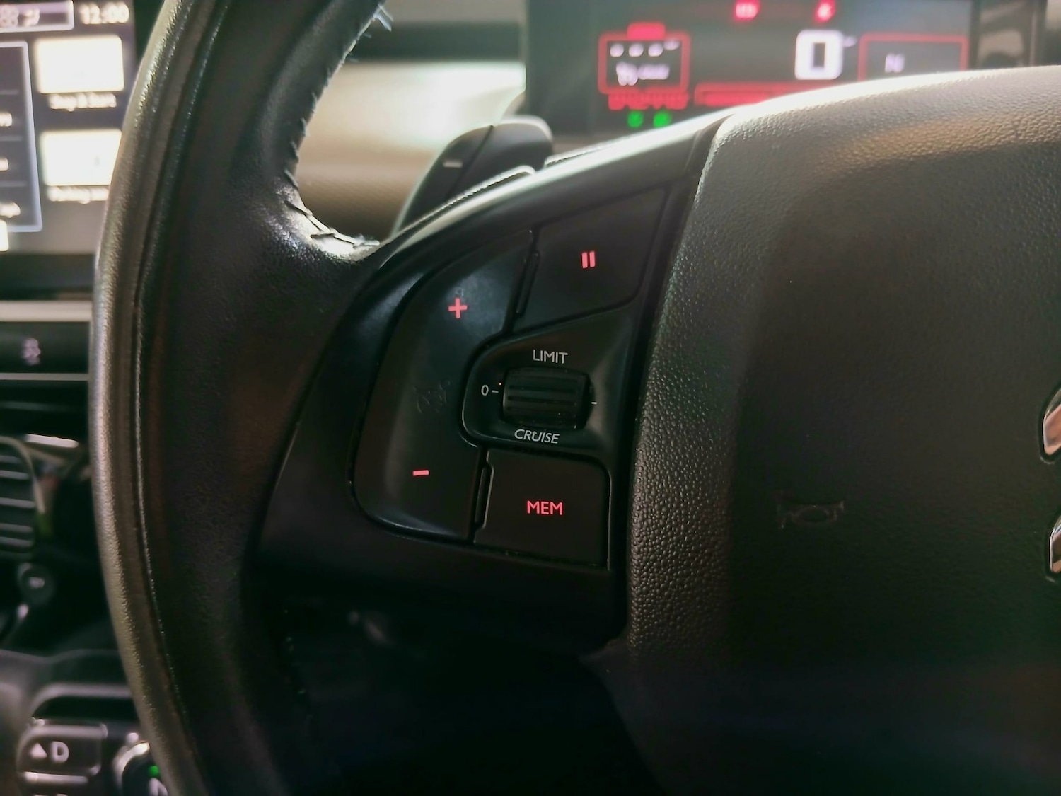 Used Citroen C4 Cactus 2016 for sale - 77774766: Photo 15