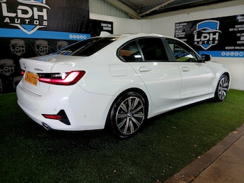 Used BMW 3 Series 2021 for sale - 79631440: Photo