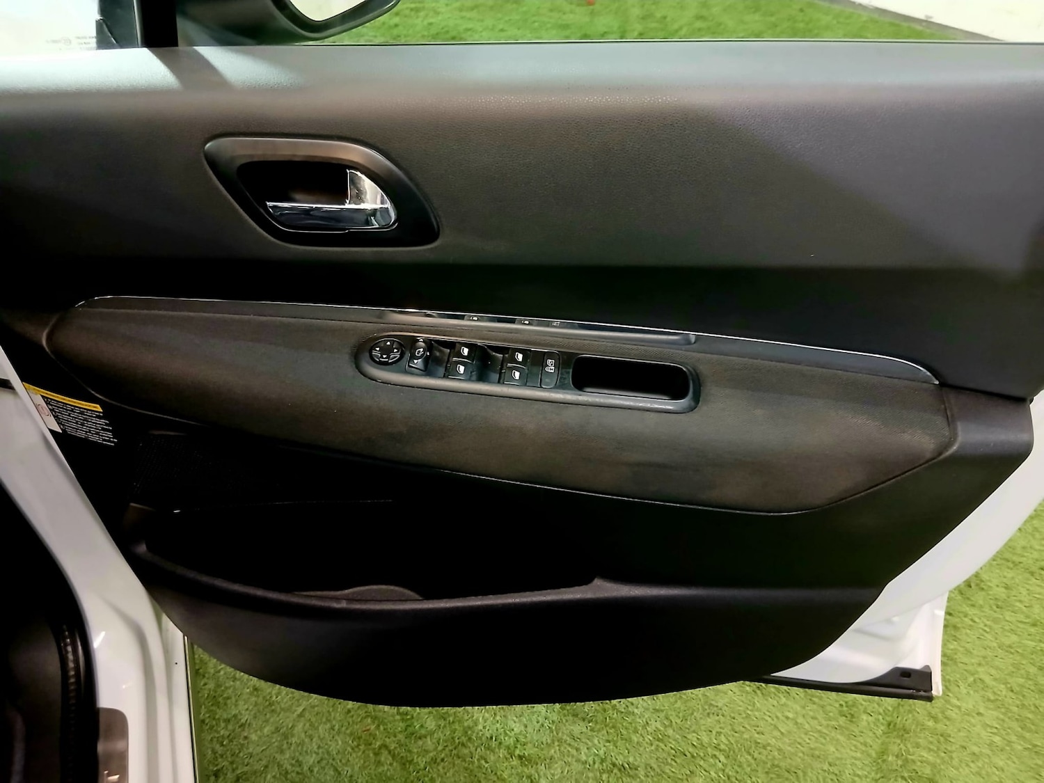 Used Peugeot 3008 2014 for sale - 77555113: Photo 13