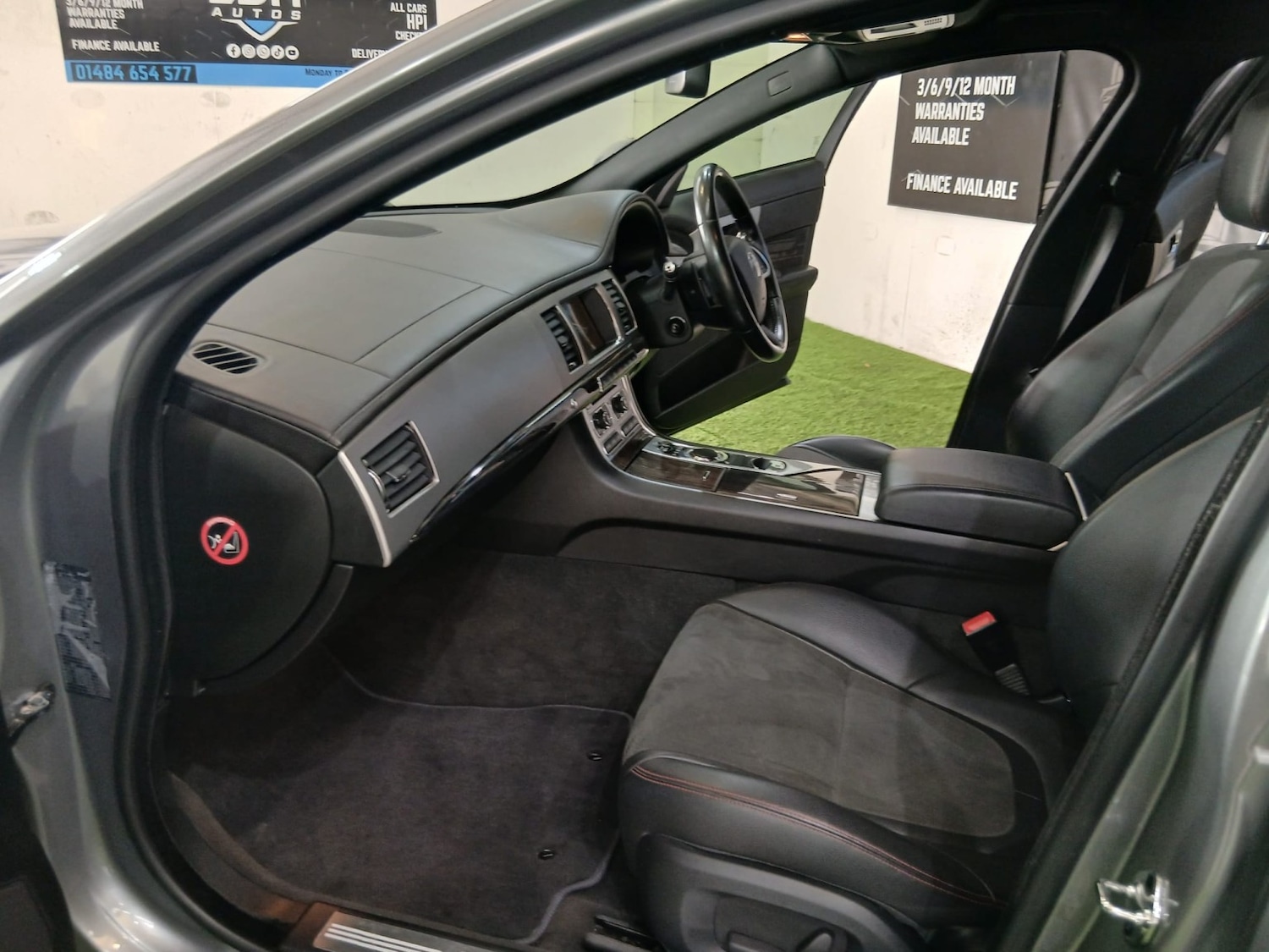 Used Jaguar XF 2014 for sale - 78190634: Photo 14