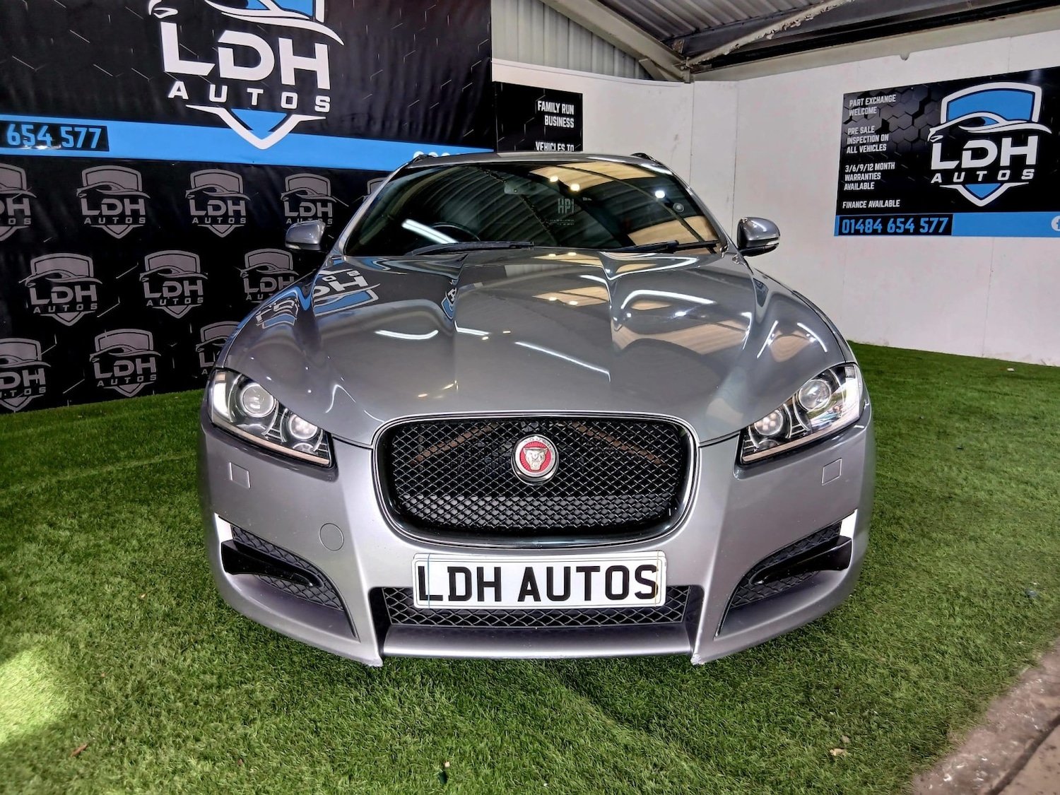 Used Jaguar XF 2014 for sale - 78190634: Photo 2