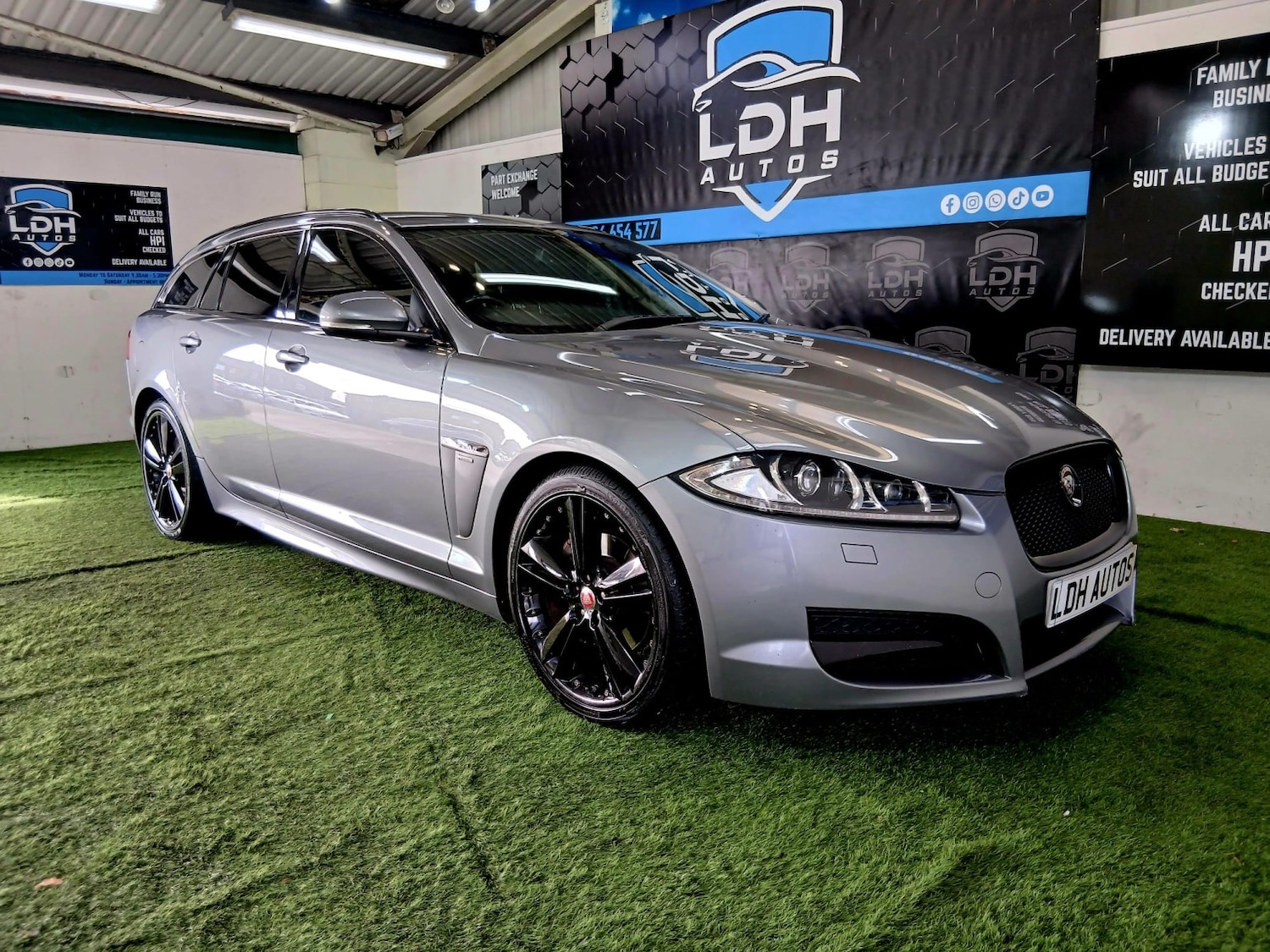 Used Jaguar XF 2014 for sale - 78190634: Photo 3