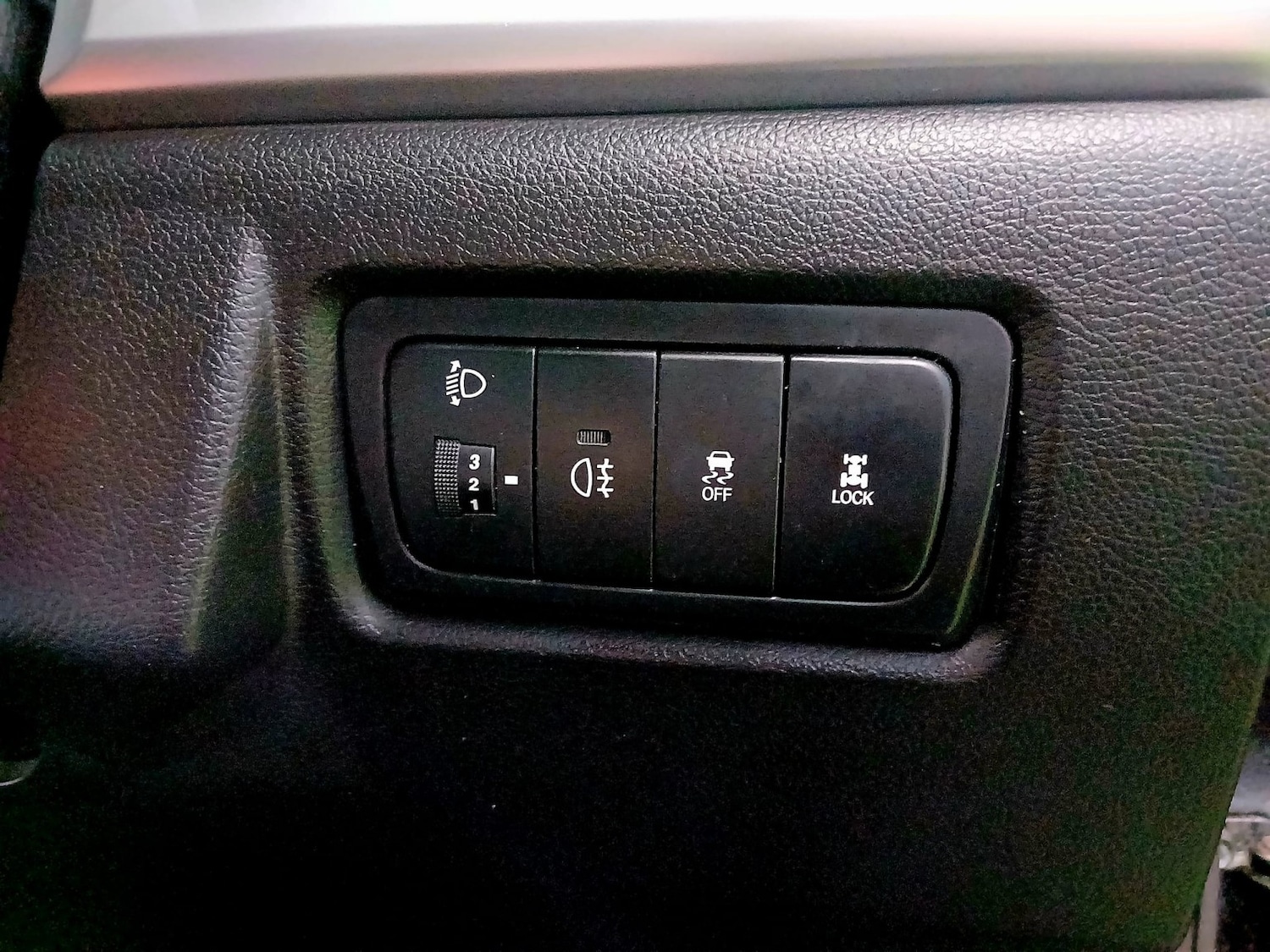 Used Ssangyong Korando 2014 for sale - 77595419: Photo 22