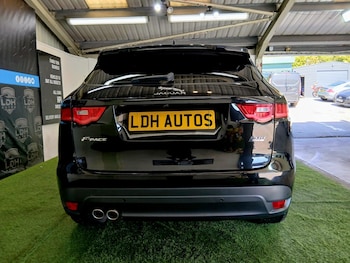 Used Jaguar F-Pace 2018 for sale - 78352884: Photo