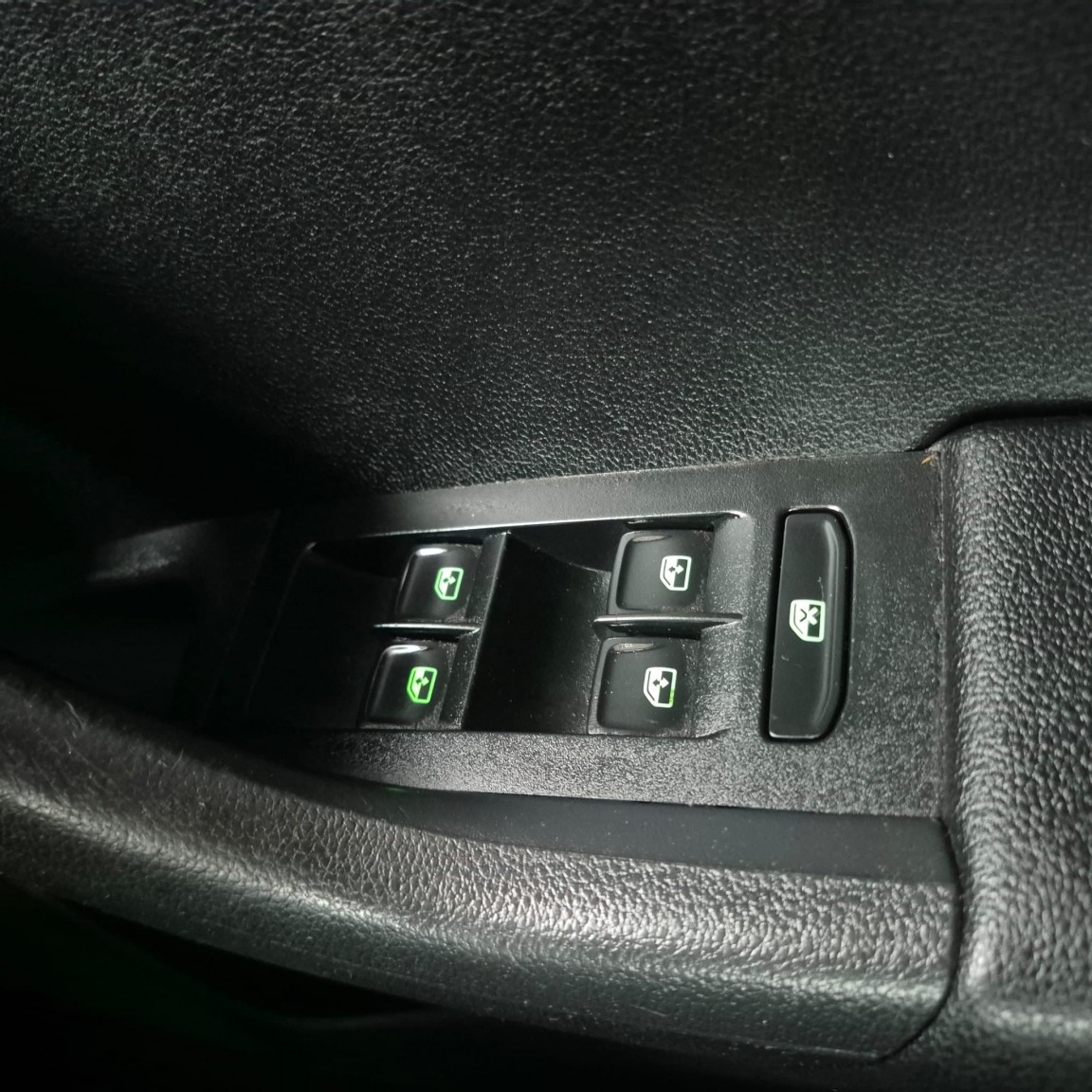 Used Skoda Octavia 2015 for sale - 76483015: Photo 14