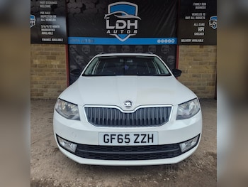 Used Skoda Octavia 2015 for sale - 76483015: Photo