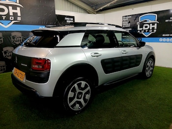 Used Citroen C4 Cactus 2016 for sale - 79512488: Photo