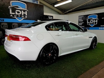 Used Jaguar XE 2016 for sale - 78938204: Photo