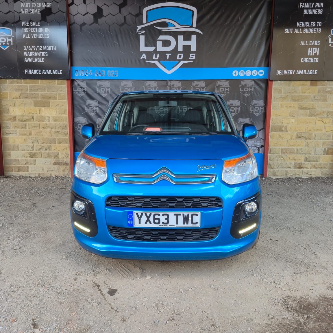 Used Citroen C3 Picasso 2013 for sale - 76455413: Photo 2