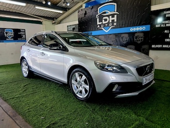 Used Volvo V40 2013 for sale - 78352878: Photo