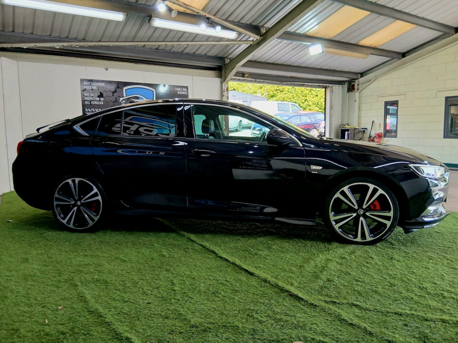 Used Vauxhall Insignia 2018 for sale - 78038895: Photo 4
