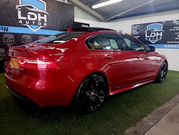 Used Jaguar XE 2016 for sale - 78807719: Photo