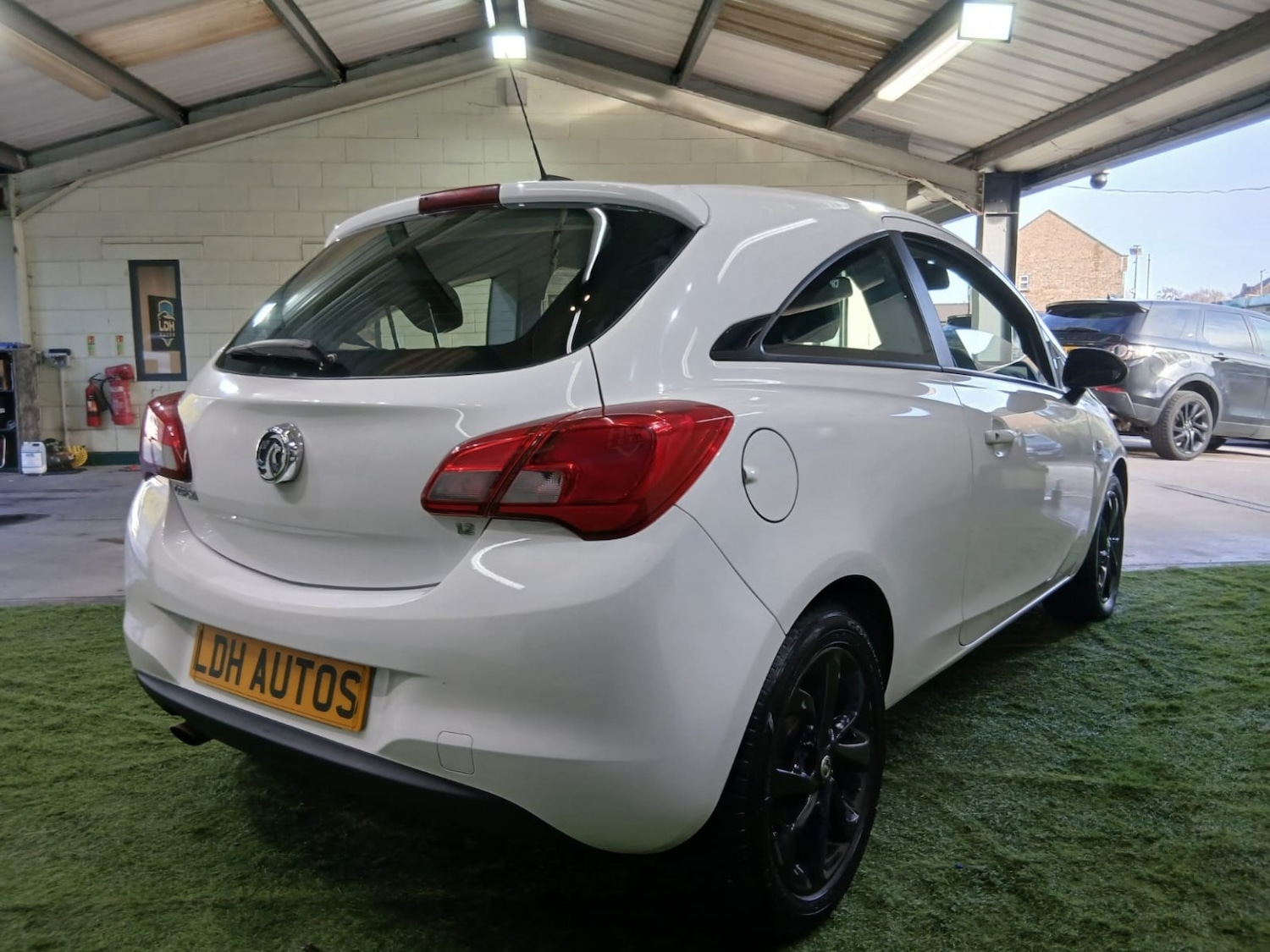 Used Vauxhall Corsa 2015 for sale - 77363615: Photo 5