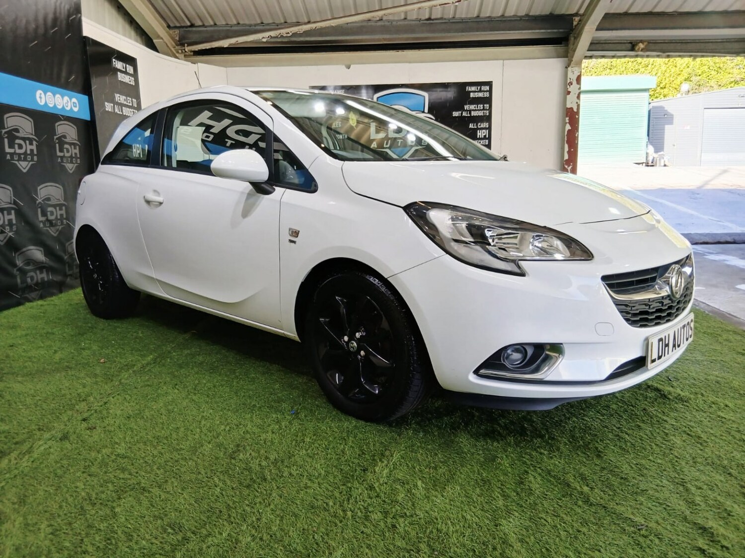 Used Vauxhall Corsa 2015 for sale - 77363615: Photo 7