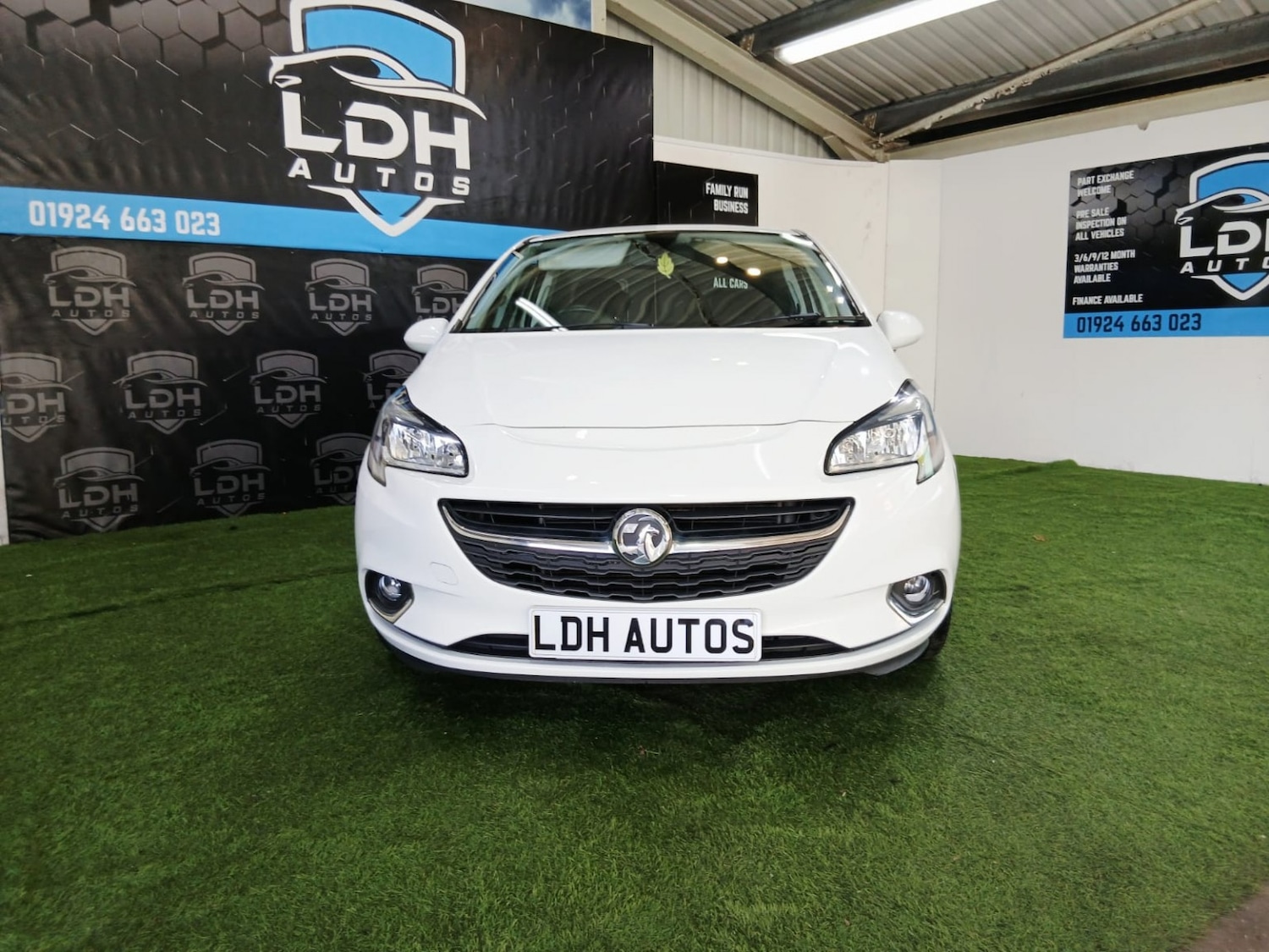 Used Vauxhall Corsa 2015 for sale - 77363615: Photo 8