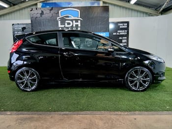 Used Ford Fiesta 2017 for sale - 79811648: Photo