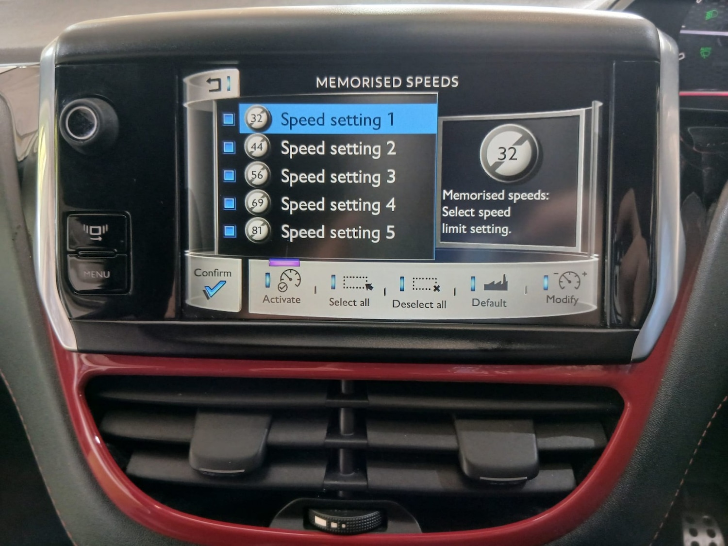 Used Peugeot 208 2014 for sale - 77844916: Photo 25