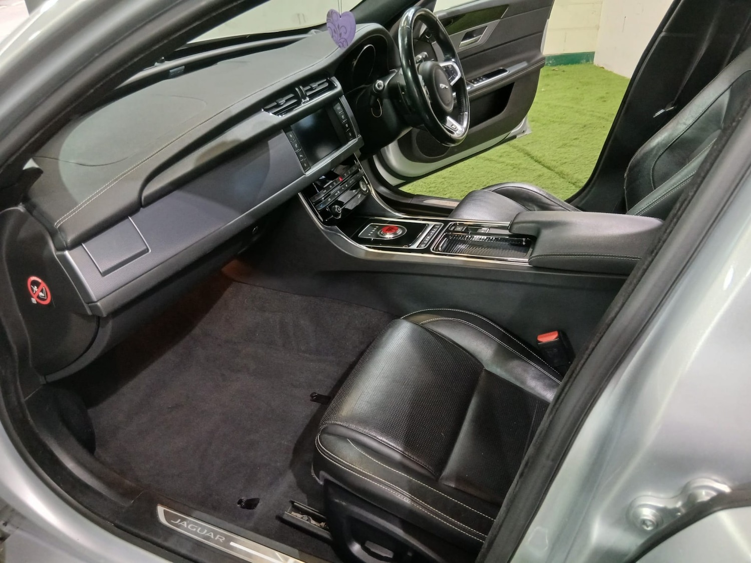 Used Jaguar XF 2016 for sale - 77528311: Photo 12