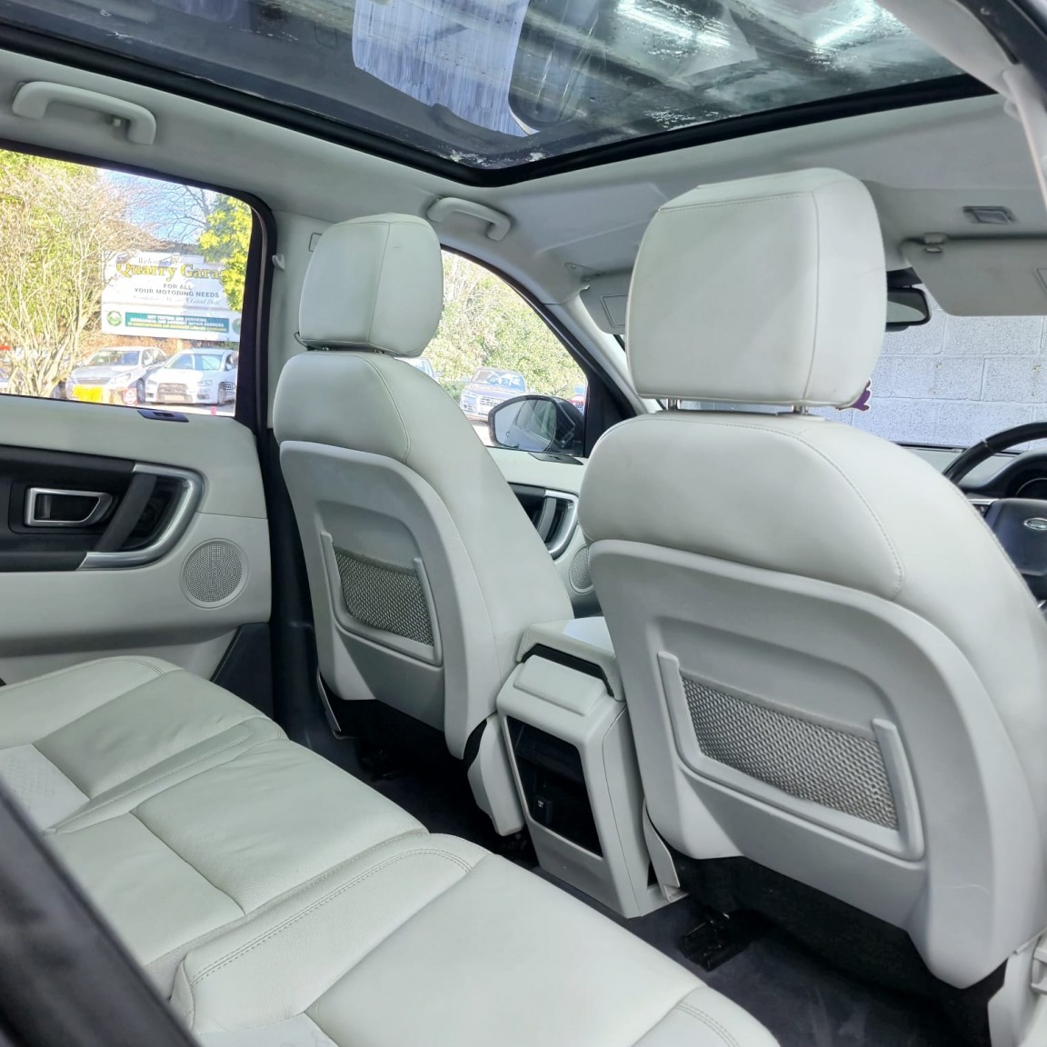 Used Land Rover Discovery Sport 2015 for sale - 77099898: Photo 15